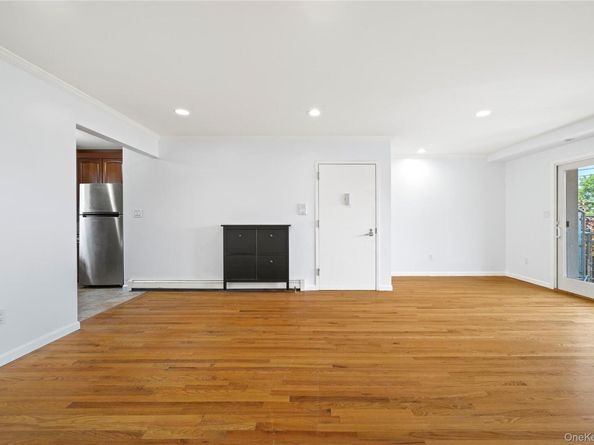 12206 25th Avenue 2A, College Point NY 11356