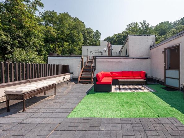 1200 Warburton Avenue 6, Yonkers NY 10701