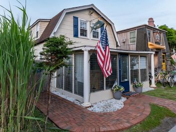 291 Cottage Walk
