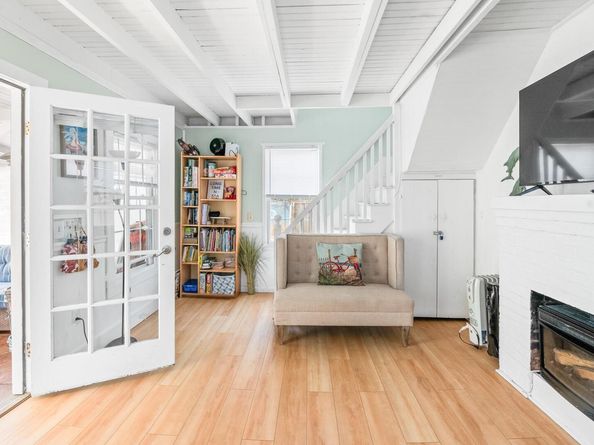 291 Cottage Walk, Ocean Beach NY 11770