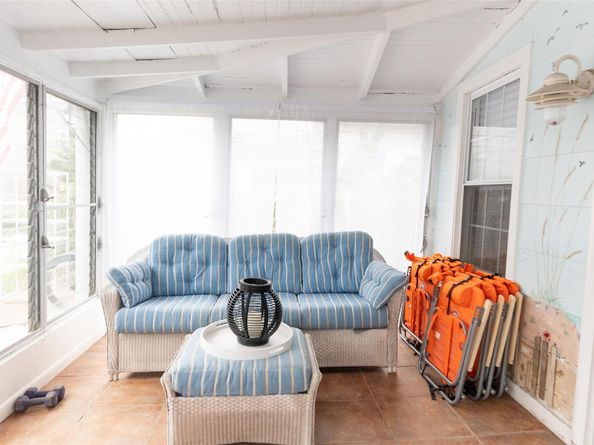 291 Cottage Walk, Ocean Beach NY 11770