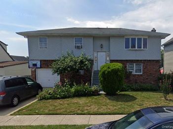82 Oakley Avenue
