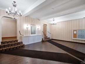 102 S Village Avenue 2B, Rockville Centre NY 11570