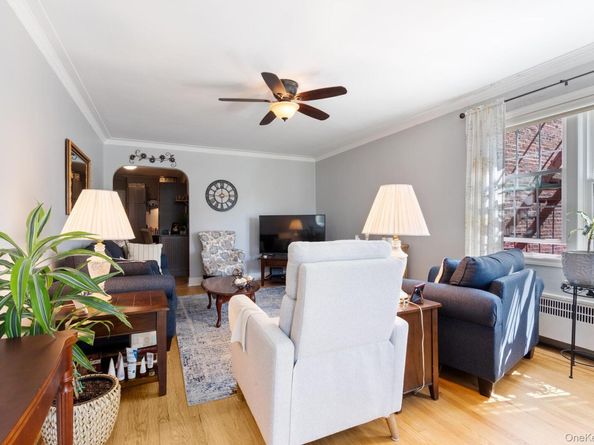 102 S Village Avenue 2B, Rockville Centre NY 11570