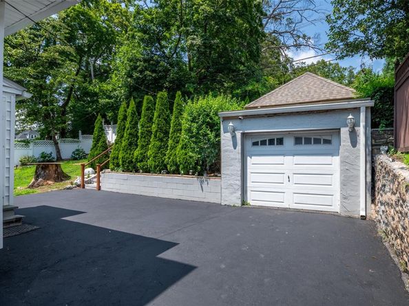 29 Brookdale Avenue, New Rochelle NY 10801