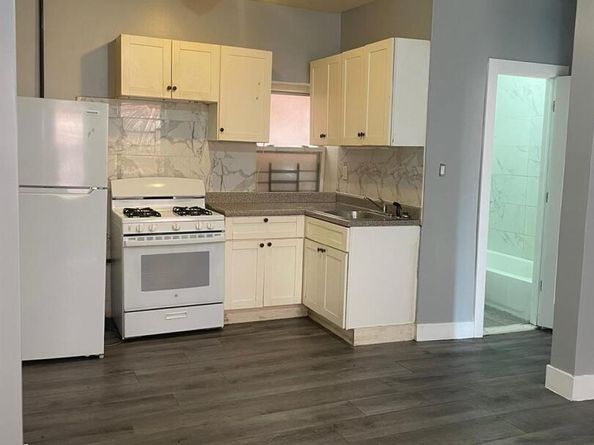1038 E 224 Street, Bronx NY 10466
