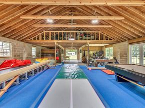 15 Abbey Creek, East Islip NY 11730