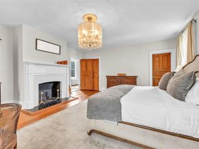 15 Abbey Creek, East Islip NY 11730