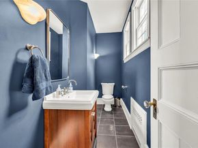 15 Abbey Creek, East Islip NY 11730