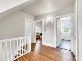 15 Abbey Creek, East Islip NY 11730