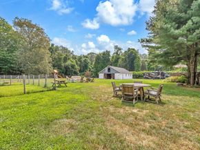 15 Abbey Creek, East Islip NY 11730