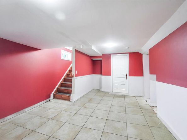 34 Harlem Avenue, Medford NY 11763