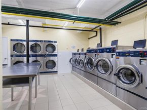 6 Birchwood Court 3H, Mineola NY 11501