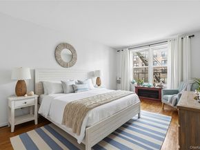 6 Birchwood Court 3H, Mineola NY 11501