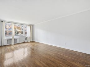 6 Birchwood Court 3H, Mineola NY 11501