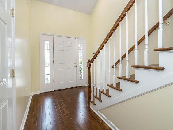195 Pond View Drive CA0208, Port Washington NY 11050