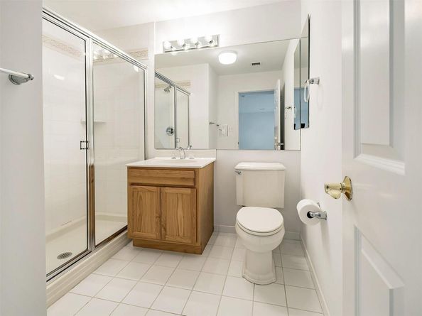 195 Pond View Drive CA0208, Port Washington NY 11050