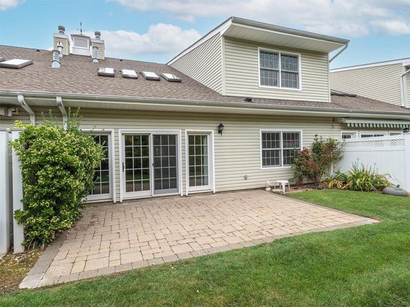 195 Pond View Drive CA0208, Port Washington NY 11050
