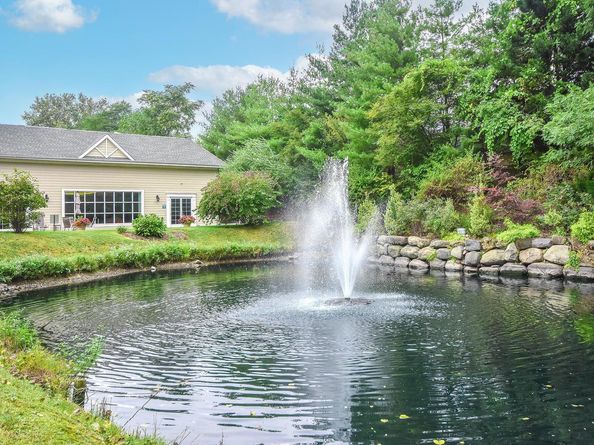 195 Pond View Drive CA0208, Port Washington NY 11050