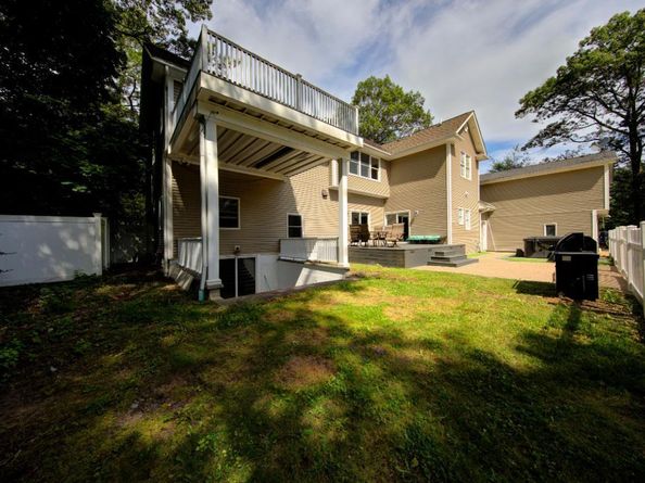 97 Chestnut Street, Mount Sinai NY 11766