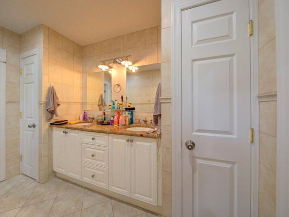 97 Chestnut Street, Mount Sinai NY 11766