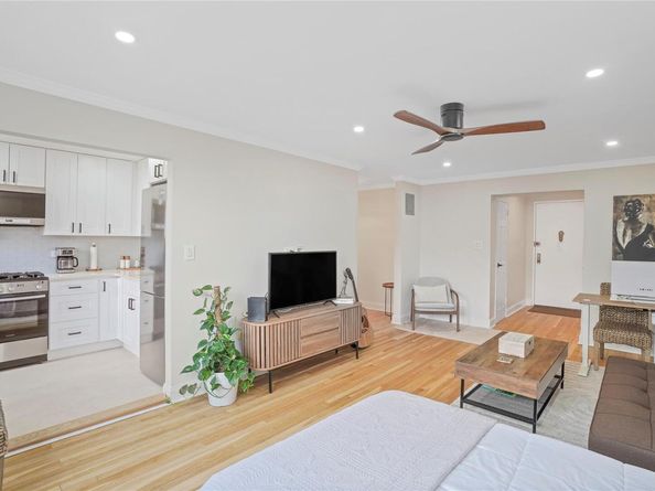 86-29 155th Avenue 5N, Howard Beach NY 11414