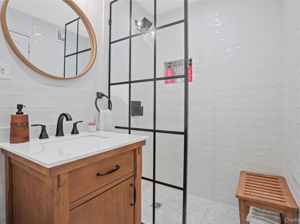 86-29 155th Avenue 5N, Howard Beach NY 11414