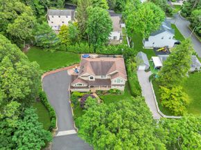 4 2nd Street, Woodbury NY 11797