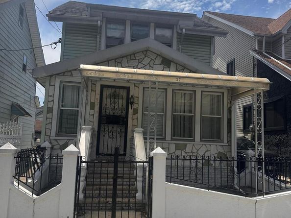57 Bulwer Place, Brooklyn NY 11207
