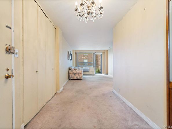 61-15 97th Street 12H, Rego Park NY 11374