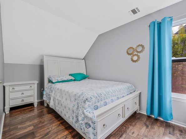 11 Gladysz Way, Port Jefferson NY 11777