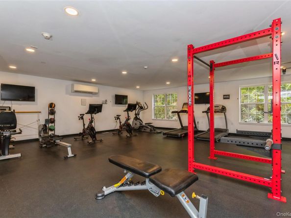 10 Byron Place 607, Larchmont NY 10538
