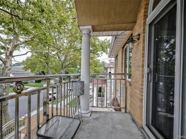 61-47 231 Street, Bayside NY 11364