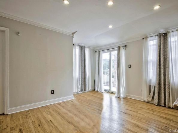 61-47 231 Street, Bayside NY 11364