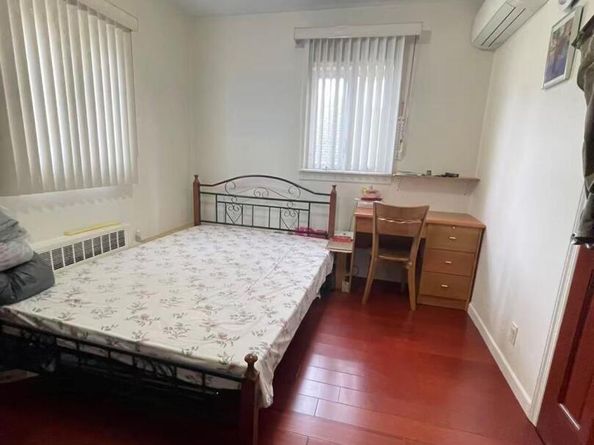 28-11 Murray Street, Flushing NY 11354