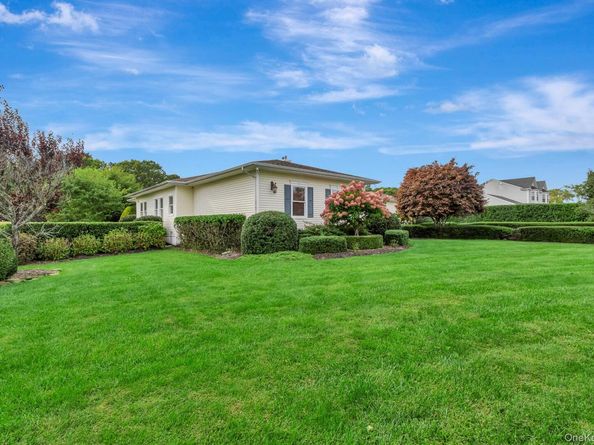 32 Sycamore Drive, East Moriches NY 11940