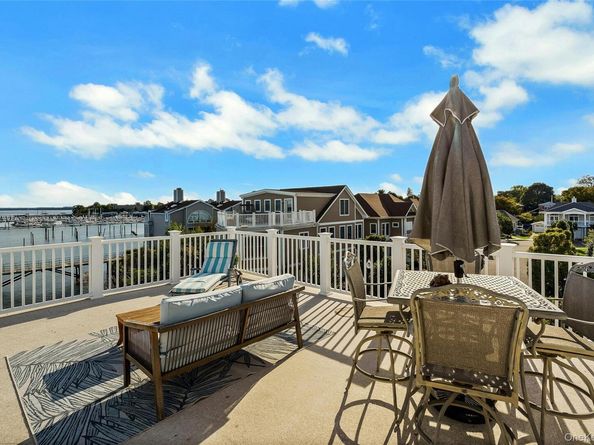 39 Island Point, Bronx NY 10464