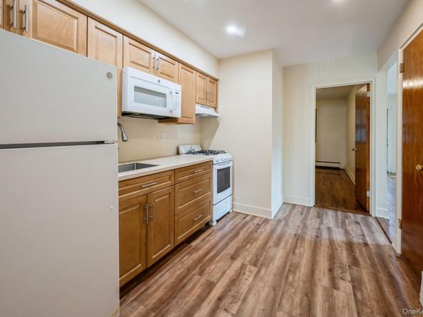 1149 East 219th Street, Bronx NY 10469