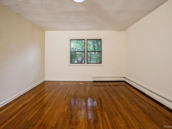 1149 East 219th Street, Bronx NY 10469