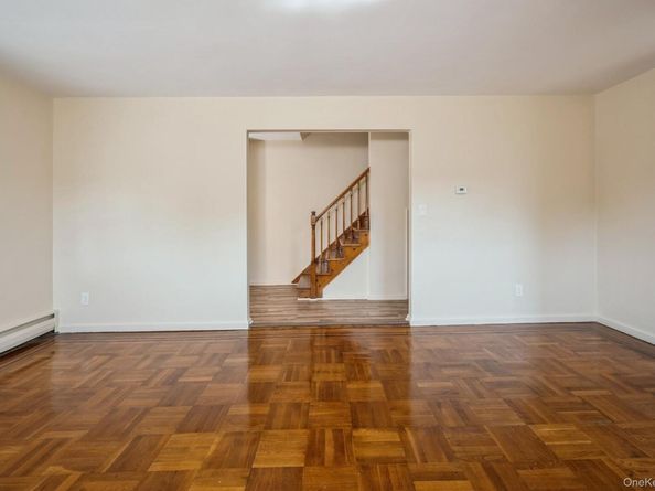1149 East 219th Street, Bronx NY 10469