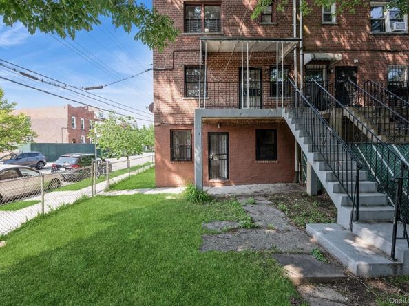 1149 East 219th Street, Bronx NY 10469