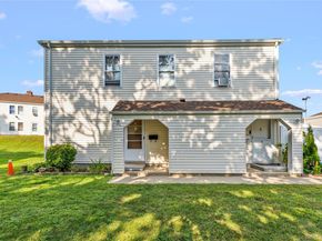 200 Lowndes Avenue A, Huntington NY 11746