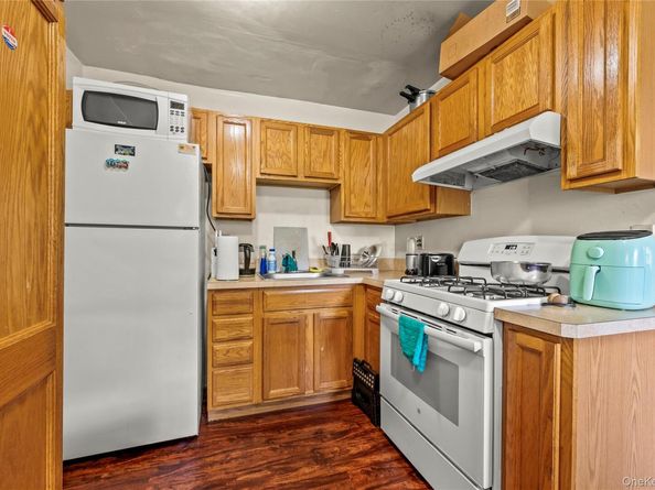 200 Lowndes Avenue A, Huntington NY 11746