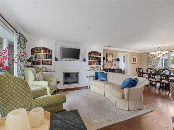 5 Canal Road, Massapequa NY 11758