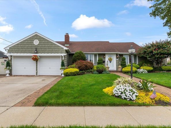 5 Canal Road, Massapequa NY 11758