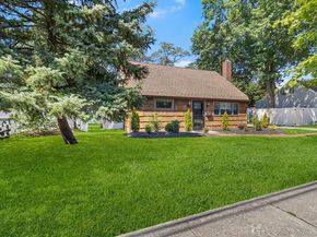 146 E Carmans Road, East Farmingdale NY 11735