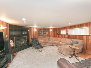 105 Roxton Road, Plainview NY 11803