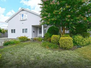 105 Roxton Road, Plainview NY 11803