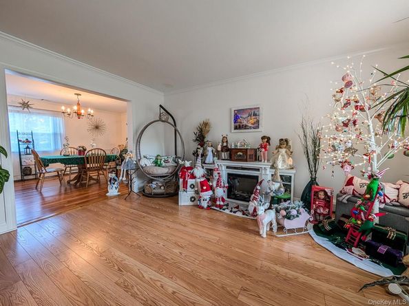 30 Howard Drive, Coram NY 11727