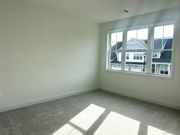 358 Wavell Avenue 358, Yaphank NY 11980